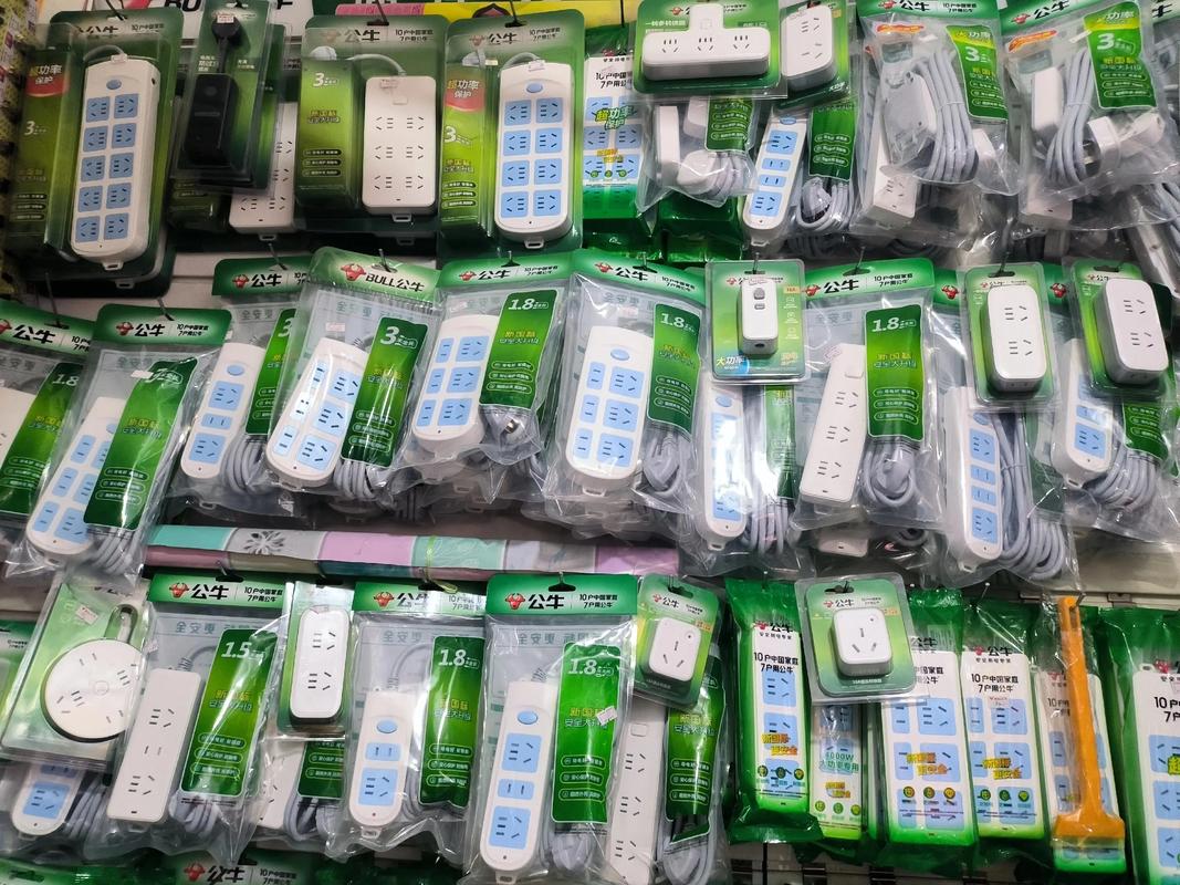 五金土產(chǎn)與日用百貨 一站式購(gòu)物的便捷之選